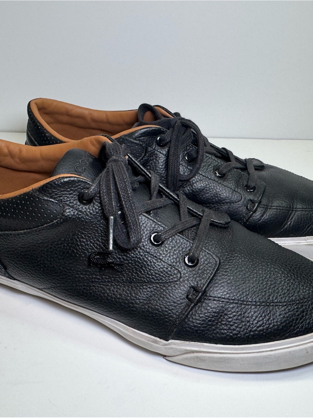 Men's 11M LaCoste Bayliss Black Leather Shoes Sneakers Lace-Up Casual Low Top